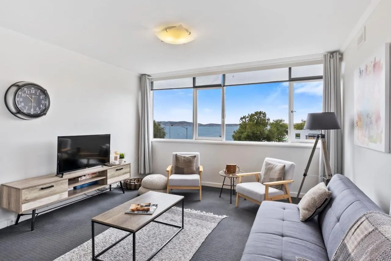 Scandi-Chic Riverside Hideaway Near Attractions Hobart