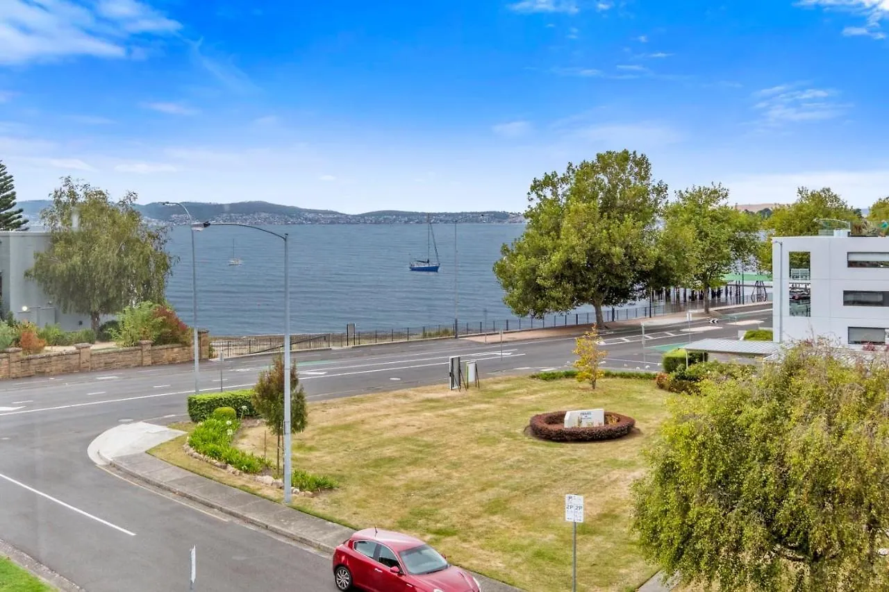 Scandi-Chic Riverside Hideaway Near Attractions Hobart 0*,  Australia